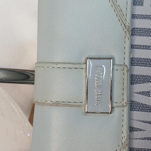 Steve Madden Blue Logo Women's Wallet Jean Colored - Picture 2 of 15